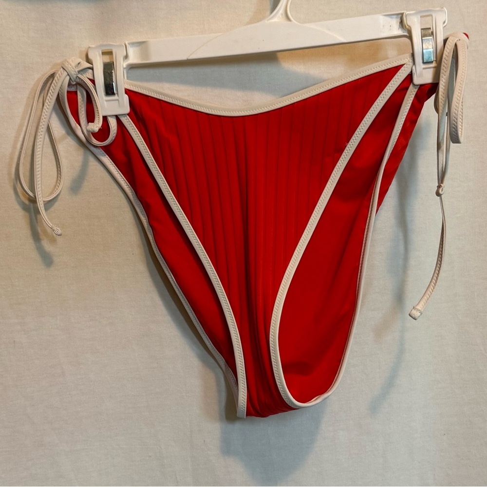 AA-512 Aerie NWT PLUS SIZE XXL Cheekiest Side Tie Ribbed Red & White Bottoms‎